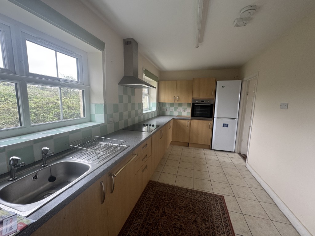 Lot: 119 - DETACHED HOUSE FOR IMPROVEMENT - Kitchen
